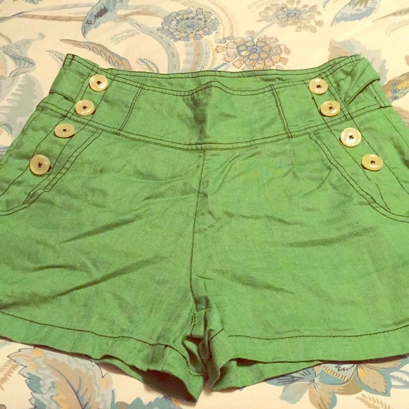 High Waisted Linen Shorts - Picture 1 of 4